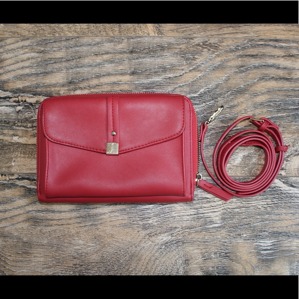 Miztique crossbody purse ♥️
